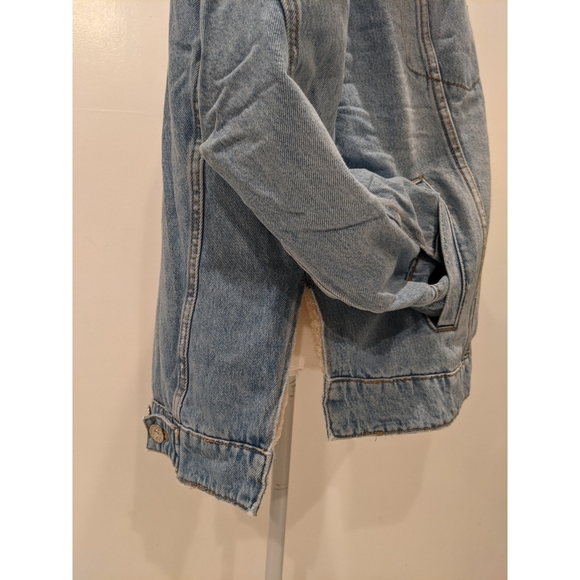 Zara oversized sherpa lined denim jacket - Picture 12 of 16